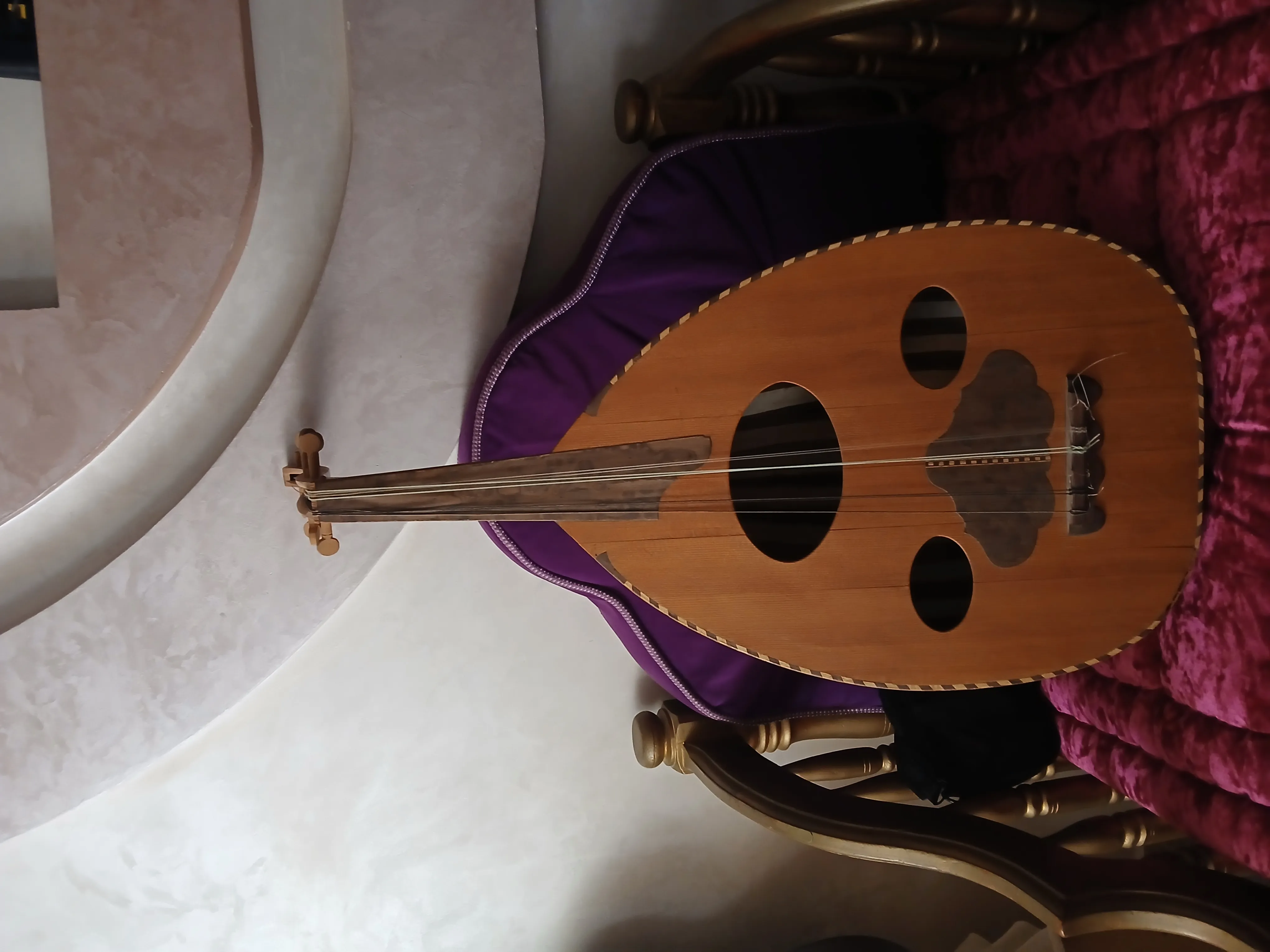 Oud ba9i mzyan