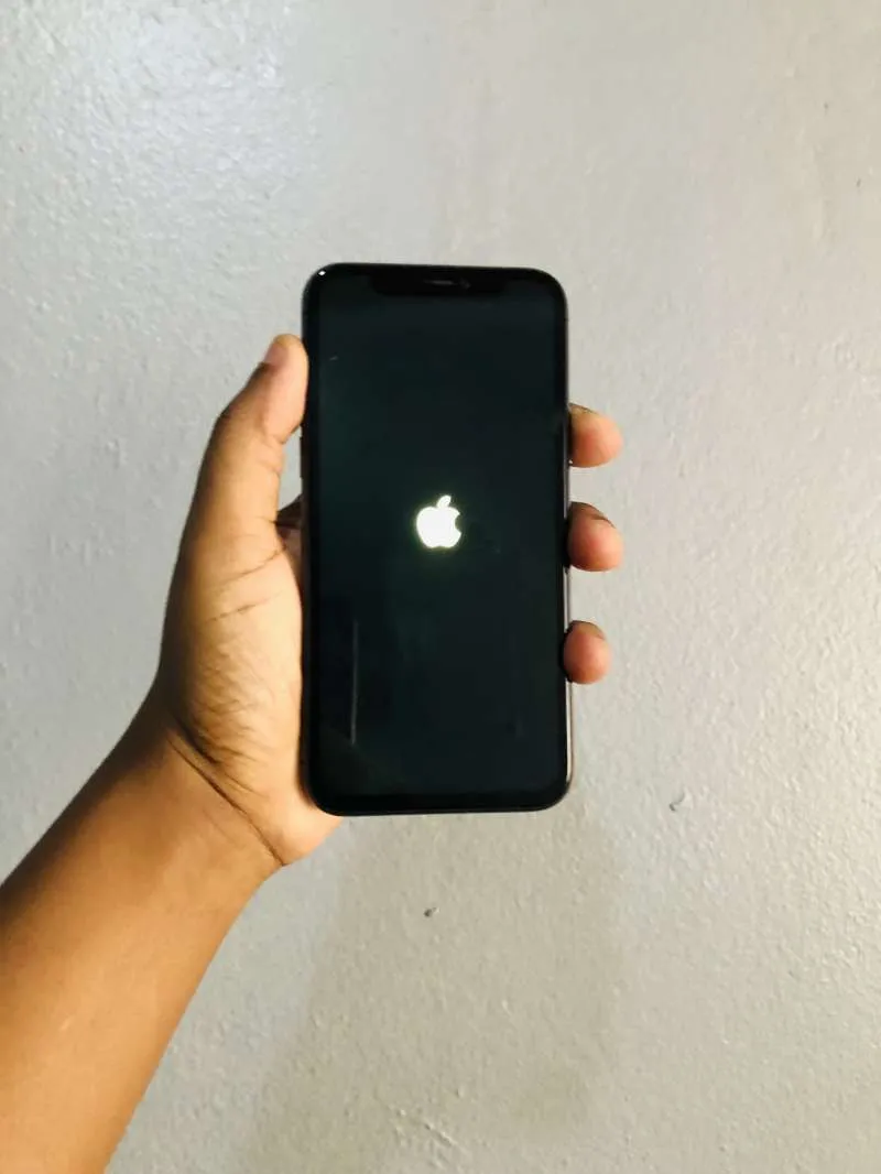 iphon 11 ba9i n9i bazzaf 